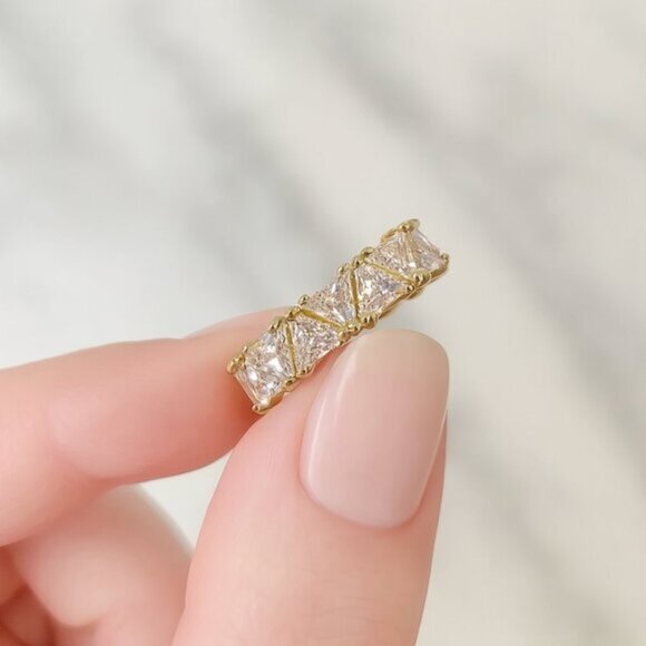 Gold or Silver “Hailey” 💎 Eternity Ring (multiple sizes) - Picture 2 of 10